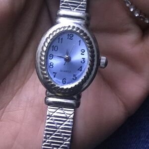 🦋$20🦋 Silver/Blue Quartz Women's Watch